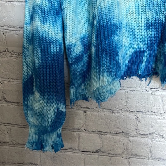New! Fate Tye Dye Sweater - Picture 3 of 9